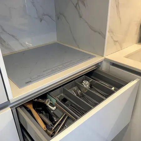 Apartmán Beira Mar, Com Garagem E Piscina. Portimão