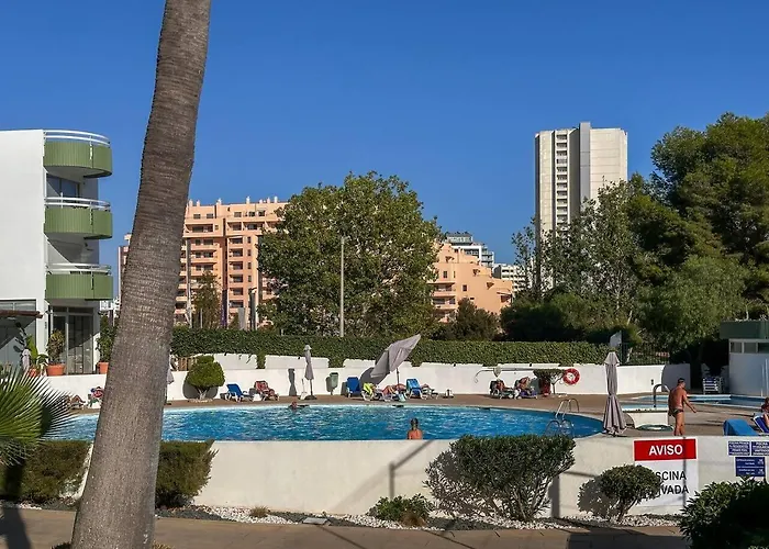 Beira Mar, Com Garagem E Piscina. Apartament *