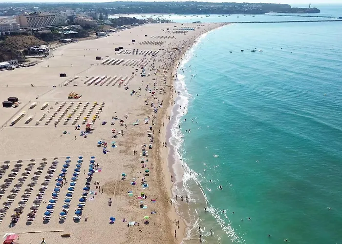 Apartment Beira Mar, Com Garagem E Piscina. *