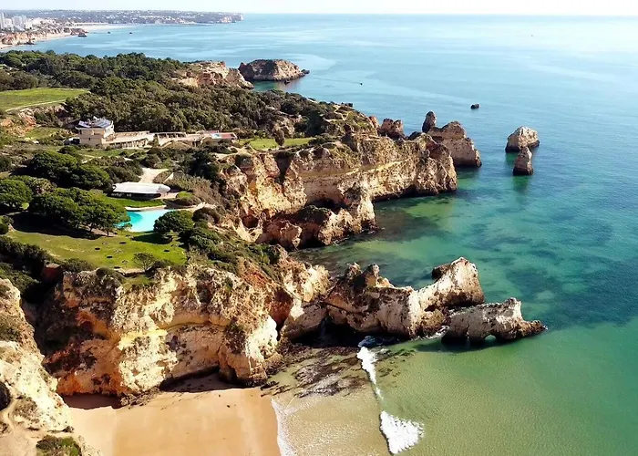 Апартаменты Beira Mar, Com Garagem E Piscina. *